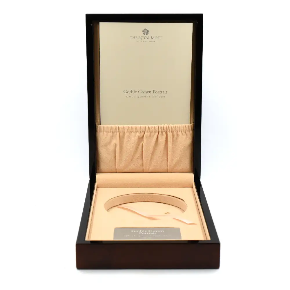 モダンコイン8：7130 イギリス 2021 エリザベス2世 ゴチッククラウン・ポートレート 500ポンド１キロ銀貨 NGC PF69UC 箱付き
