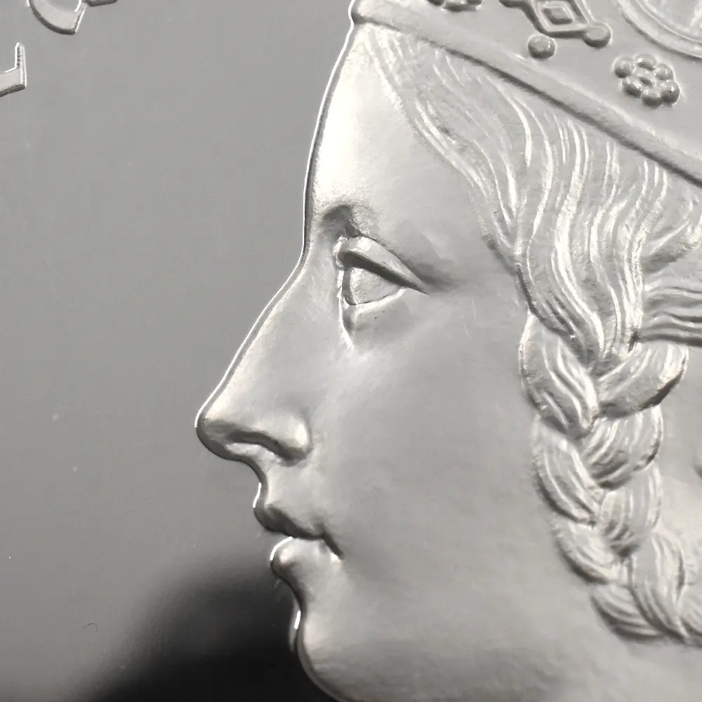 モダンコイン9：7129 イギリス 2021 エリザベス2世 ゴチッククラウン・ポートレート 500ポンド1キロ銀貨 NGC PF68UC 箱付き