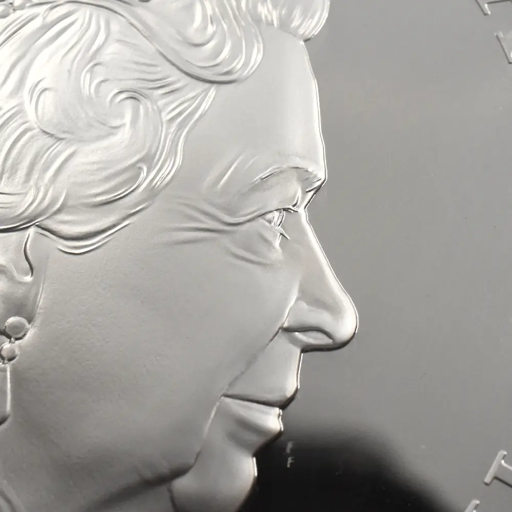 モダンコイン12：7129 イギリス 2021 エリザベス2世 ゴチッククラウン・ポートレート 500ポンド1キロ銀貨 NGC PF68UC 箱付き