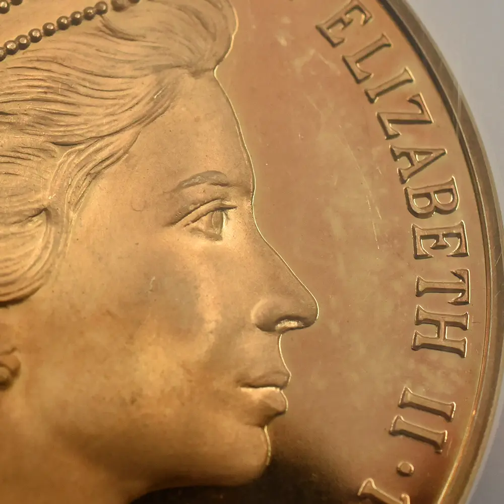 メダル6：7139 イギリス 1977 エリザベス2世 即位25周年記念シルバージュビリー 金メッキ銀メダル NGC MS63