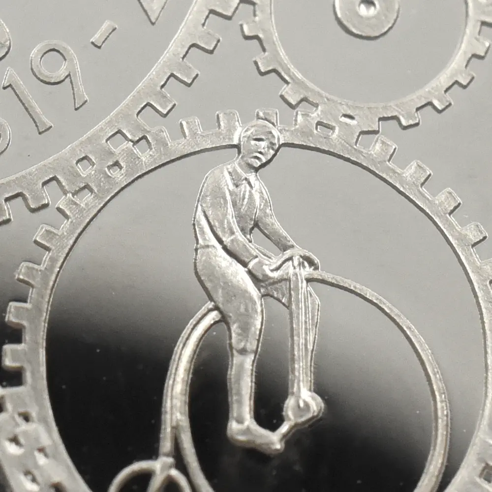 モダンコイン10：7147 イギリス 2019 エリザベス2世 ヴィクトリア女王生誕200周年記念 5ポンド銀貨 PCGS PR70DC 箱付き