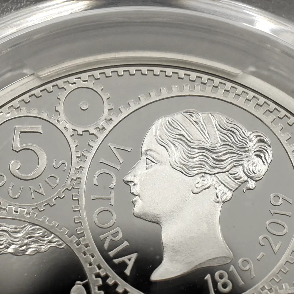 モダンコイン9：7147 イギリス 2019 エリザベス2世 ヴィクトリア女王生誕200周年記念 5ポンド銀貨 PCGS PR70DC 箱付き
