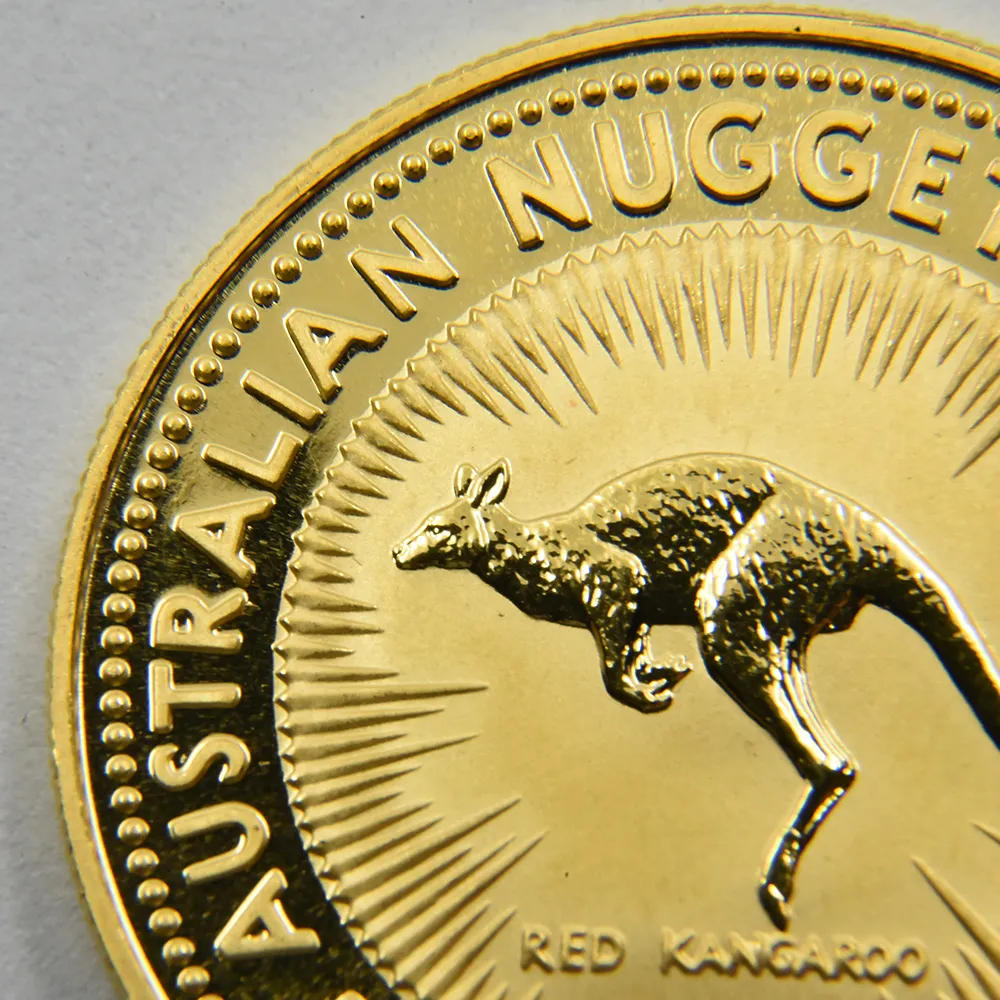 地金型4：4422 オーストラリア 1990 エリザベス2世 カンガルー 100ドル 1オンス 金貨【1枚】 (コインケース付き)