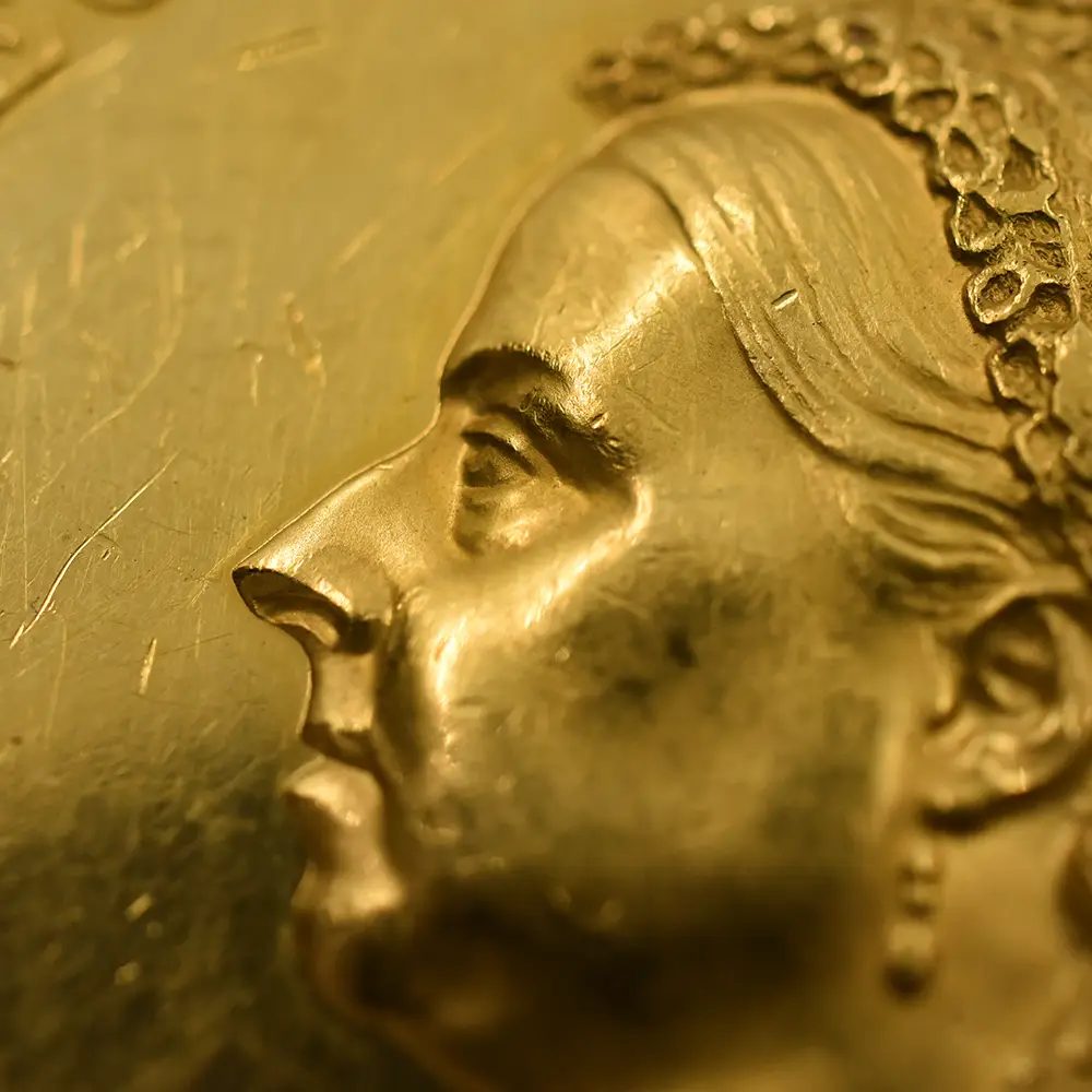 メダル6：4448 1887 ヴィクトリア女王 戴冠50周年記念 ゴールデンジュビリー 金メダル 未鑑定