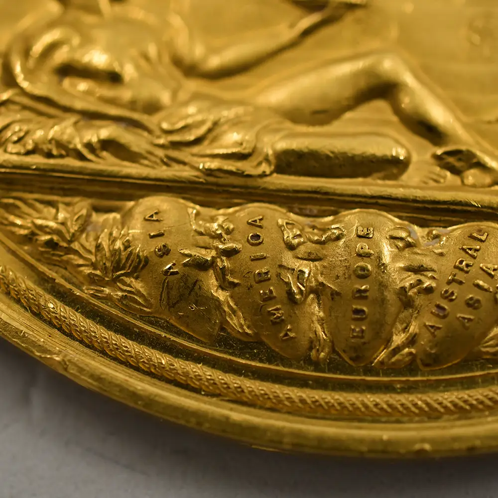 メダル13：4448 1887 ヴィクトリア女王 戴冠50周年記念 ゴールデンジュビリー 金メダル 未鑑定