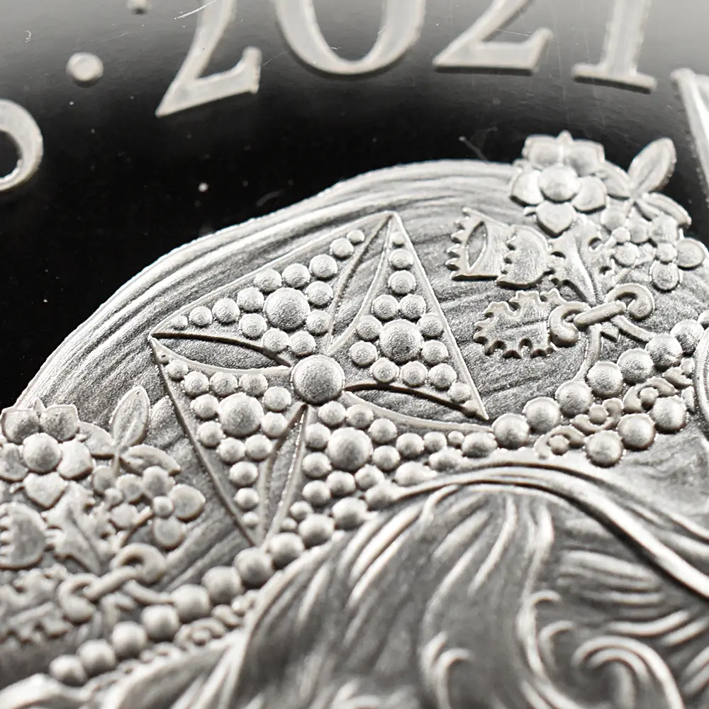 モダンコイン13：5958 2021 エリザベス2世 ゴチッククラウン・ポートレート 5ポンド2オンス銀貨 発行即日鑑定品 NGC PF70UC 箱付き
