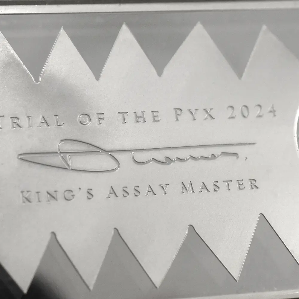 モダンコイン7：6023 2024 Trial of the Pyx 1オンス シルバーバー 未鑑定 パッケージ付き