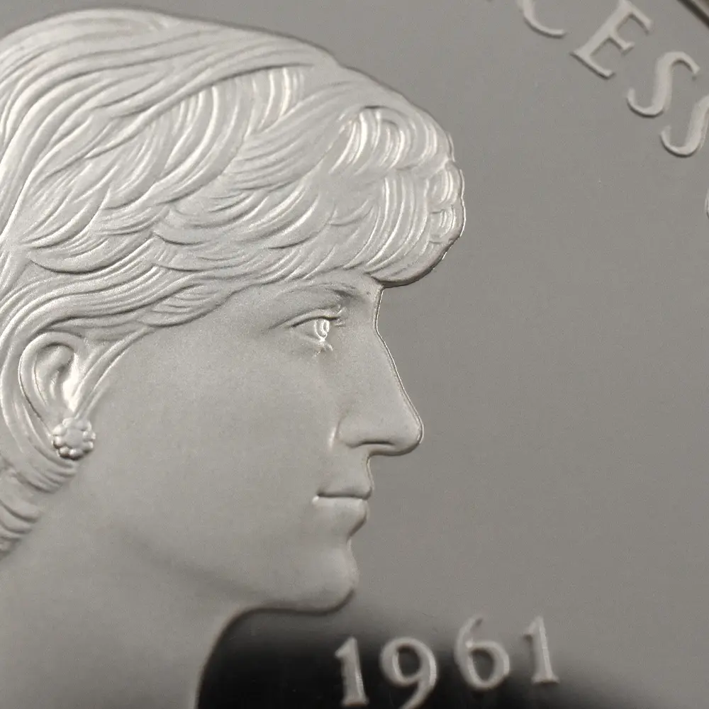 モダンコイン10:6182 1999 エリザベス2世 ダイアナ妃追悼記念 5ポンド銀貨 NGC PF69UC 箱付き