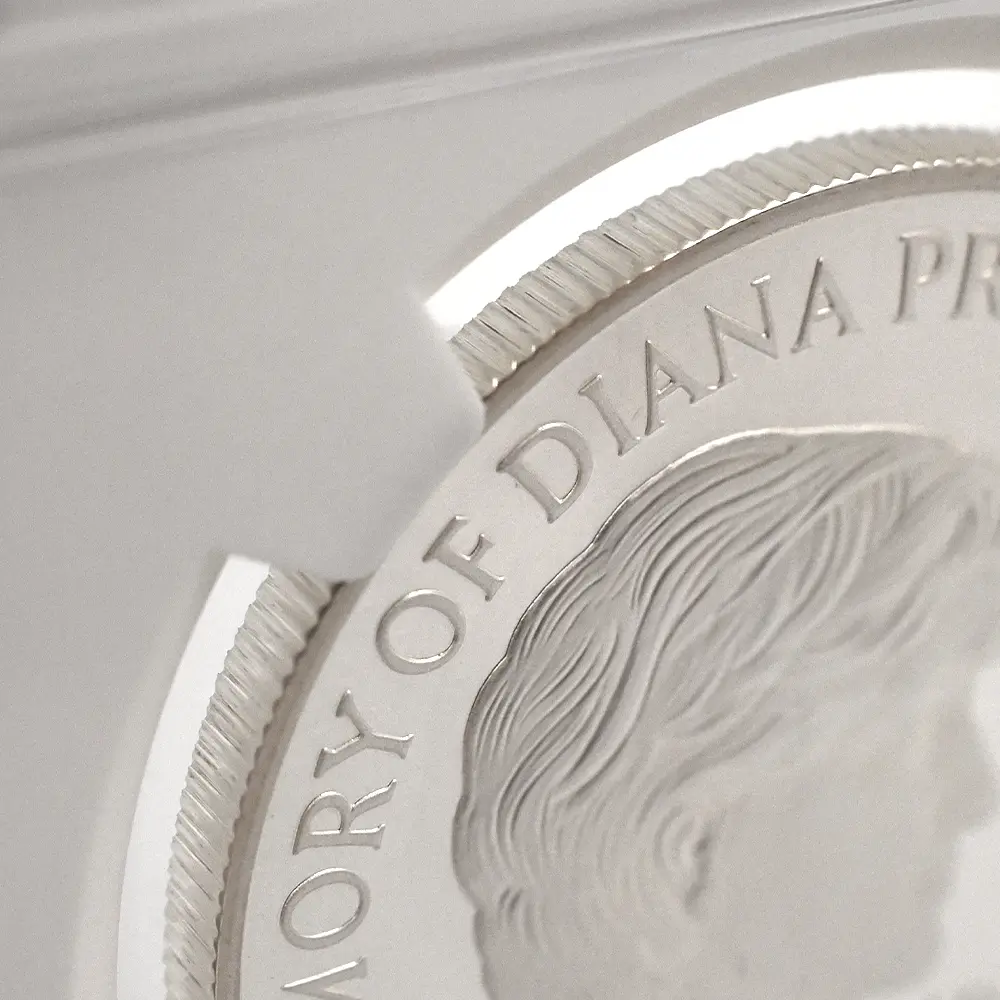 モダンコイン16:6182 1999 エリザベス2世 ダイアナ妃追悼記念 5ポンド銀貨 NGC PF69UC 箱付き