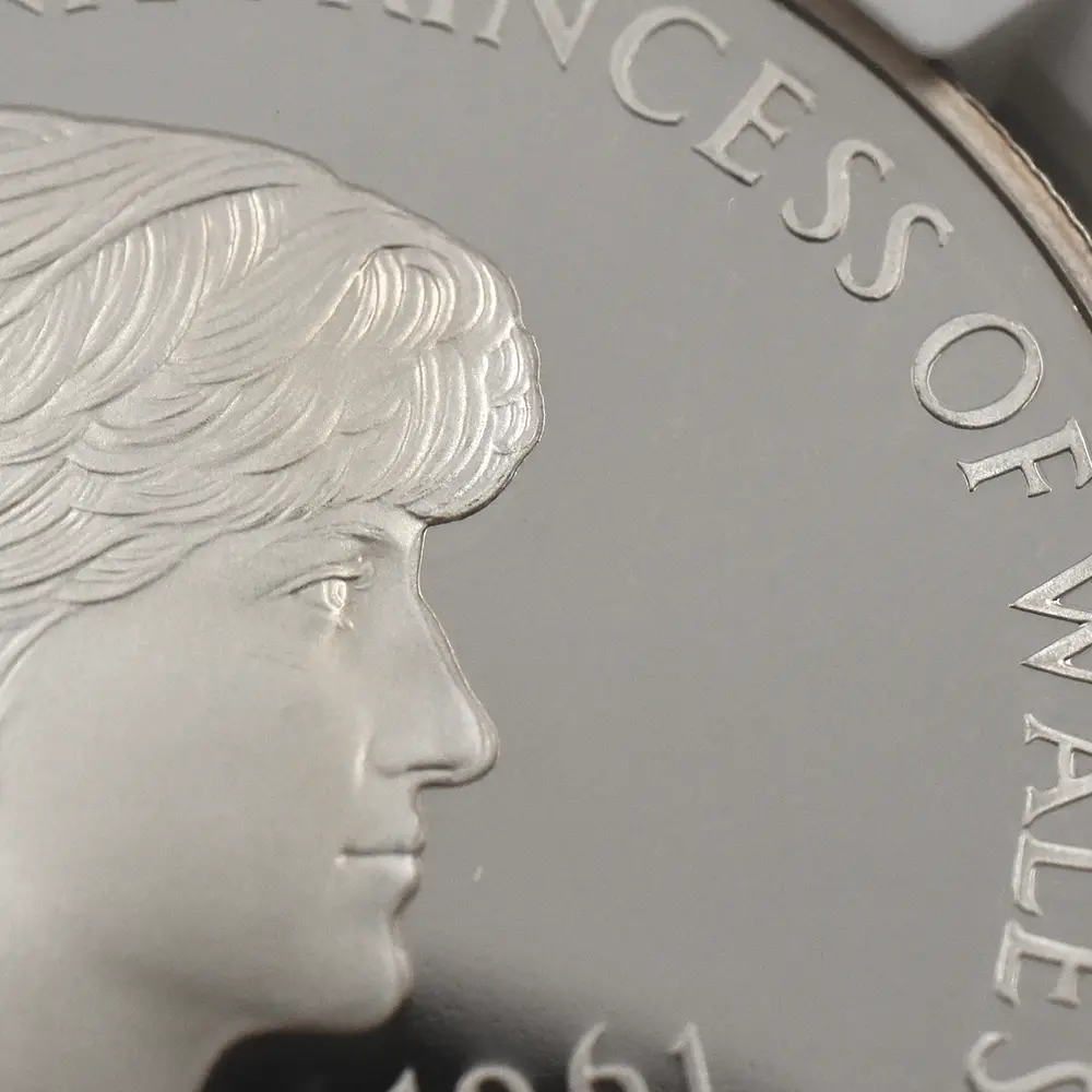 モダンコイン10：6184 1999 エリザベス2世 ダイアナ妃追悼記念 5ポンド銀貨 NGC PF69UC 箱付き