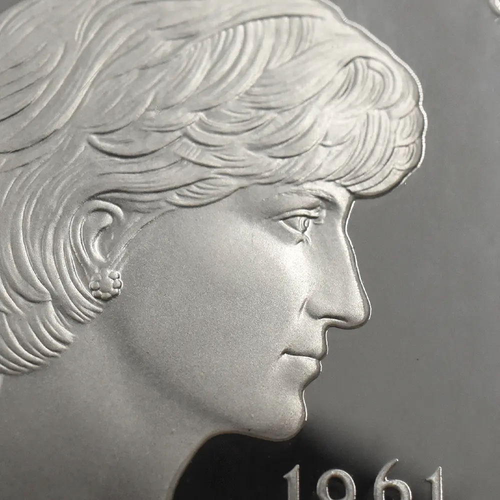 モダンコイン11:6200 1999 エリザベス2世 ダイアナ妃追悼記念 5ポンド銀貨 NGC PF70UC 箱付き