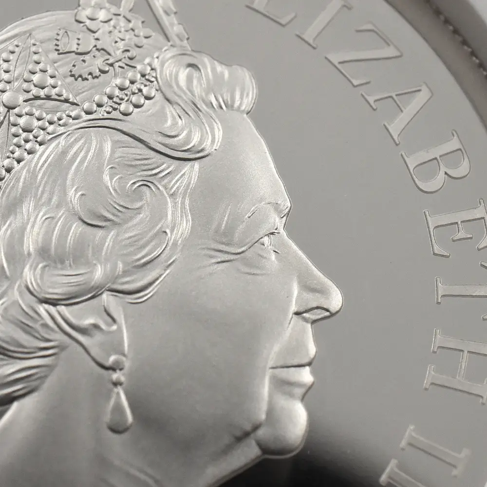 モダンコイン12:6208 2020 エリザベス2世 スリーグレーセス 5ポンド2オンス銀貨 ファーストリリース NGC PF70UC 箱付き