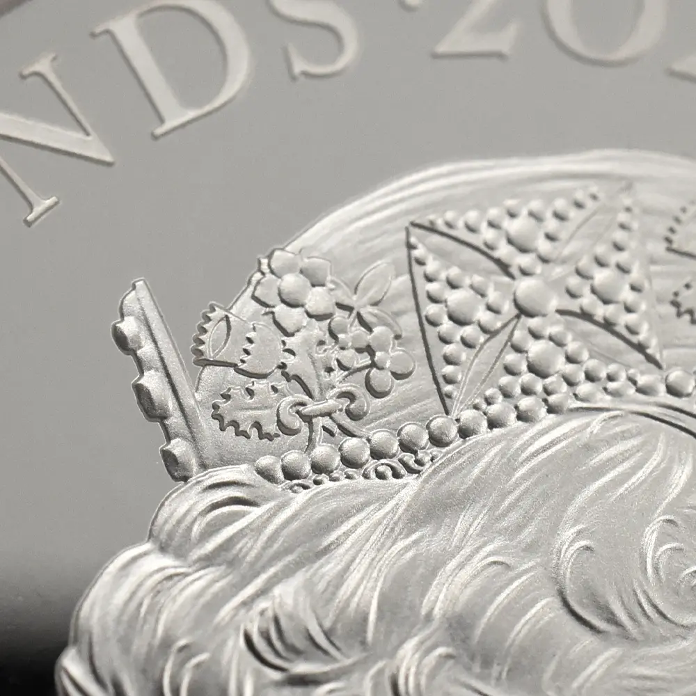 モダンコイン13:6208 2020 エリザベス2世 スリーグレーセス 5ポンド2オンス銀貨 ファーストリリース NGC PF70UC 箱付き