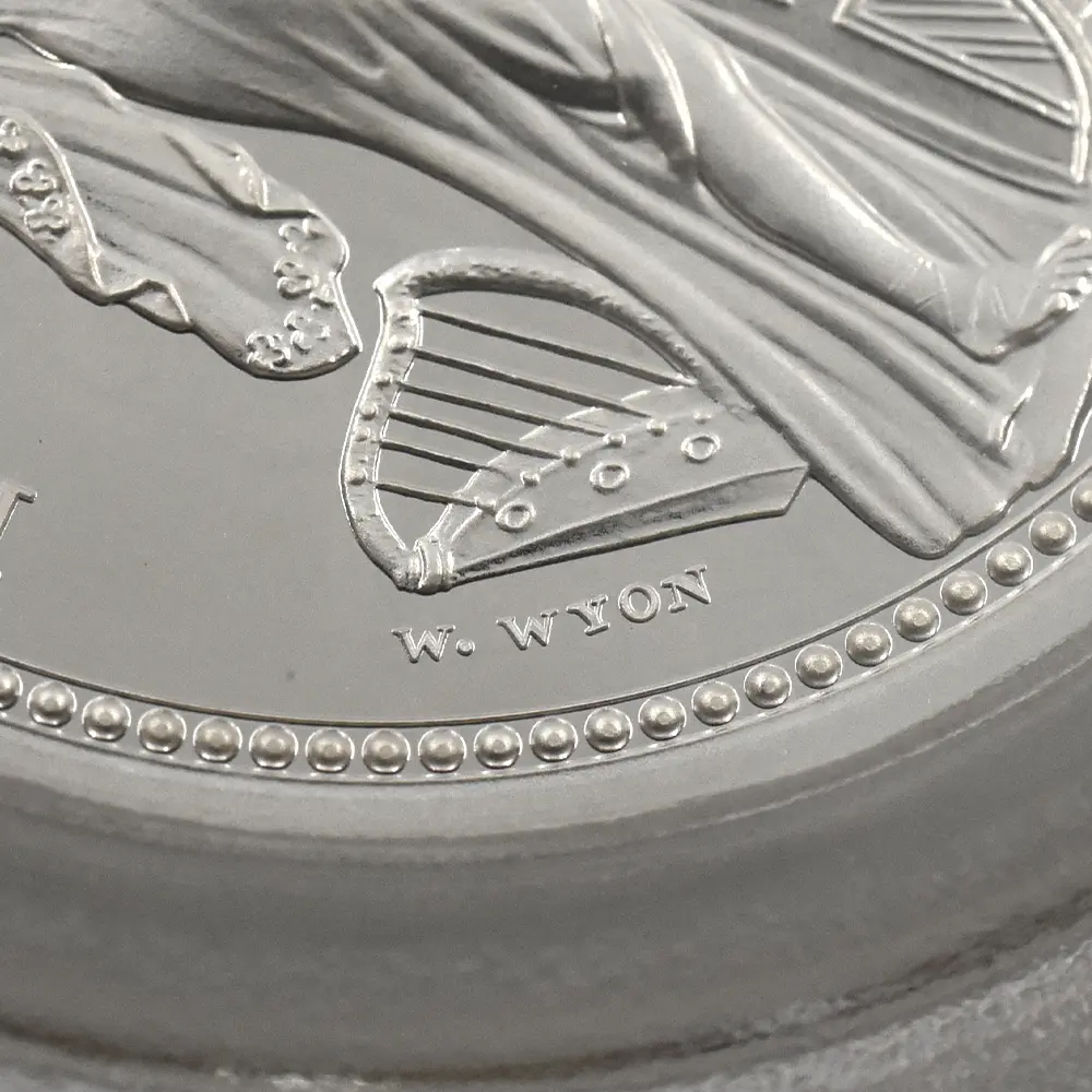 モダンコイン11：6225 2020 エリザベス2世 スリーグレーセス 5ポンド2オンス銀貨 PCGS PR70DC 箱付き