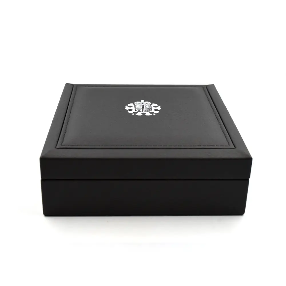 モダンコイン7：6298 2024 チャールズ3世 ピストルッチ作聖ジョージ竜退治 5ポンド2オンス銀貨 NGC PF70UC チャールズ3世ラベル 箱付き