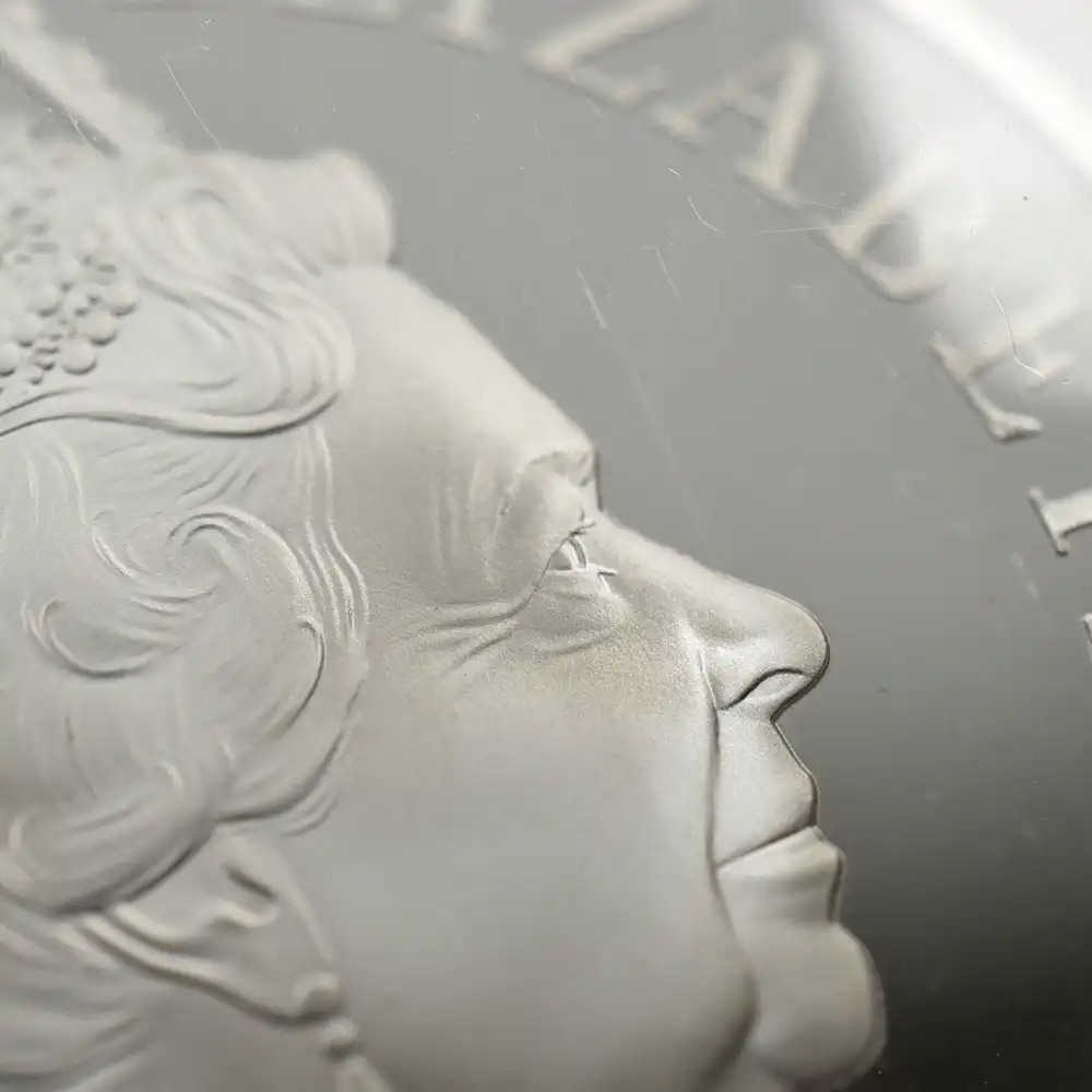 モダンコイン11：1573 2018 エリザベス2世 英国王室4世代祝福記念 5ポンド銀貨 アーリーリリース NGC PF70UC