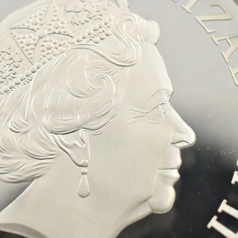 モダンコイン11：1802 2018 エリザベス2世 英国王室4世代祝福記念 5ポンドピエフォー銀貨 アーリーリリース NGC PF70UC