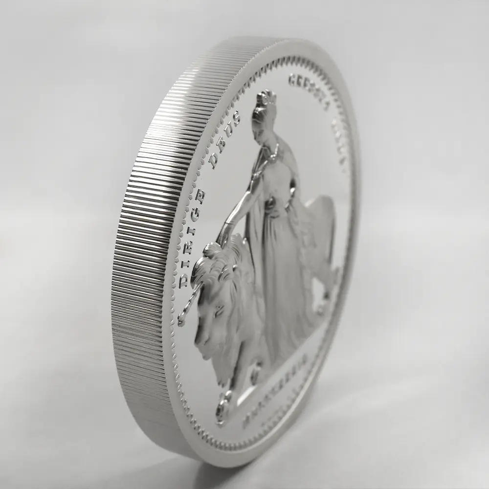 モダンコイン13:6392 オルダニー島 2025 チャールズ3世 ウナ&ライオン ウルトラハイレリーフ 1キロプルーフ銀貨 発行即日鑑定品 NGC PF70UC 箱付き【ご予約承り品】納期約1~2か月