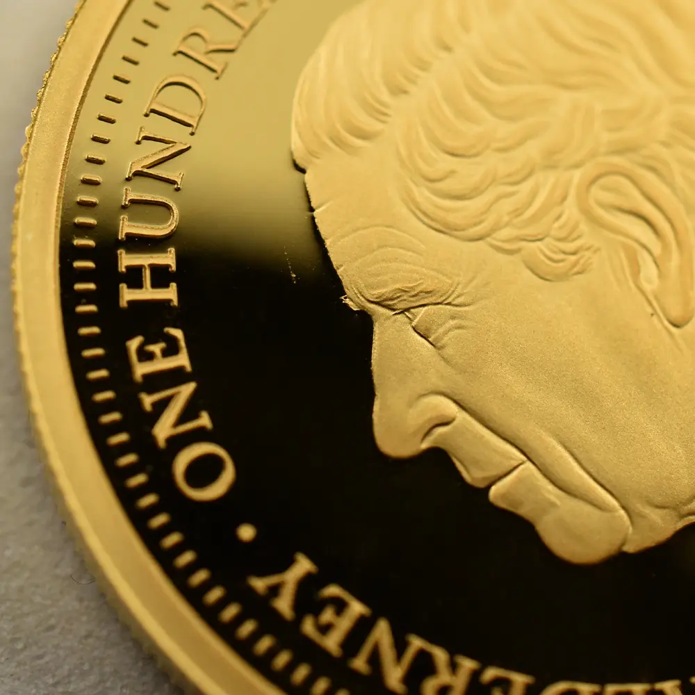 モダンコイン7:6394 オルダニー島 2025 チャールズ3世 ウナ&ライオン ウルトラハイレリーフ 1オンスプルーフ金貨 発行即日鑑定品 NGC PF70UC 箱付き【ご予約承り品】納期約1~2か月