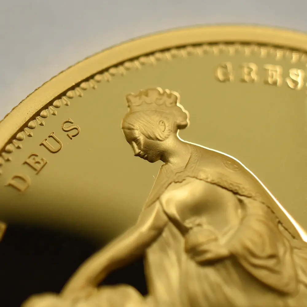 モダンコイン7:6395 オルダニー島 2025 チャールズ3世 ウナ&ライオン ウルトラハイレリーフ 2オンスプルーフ金貨 発行即日鑑定品 NGC PF70UC 箱付き【ご予約承り品】納期約1~2か月