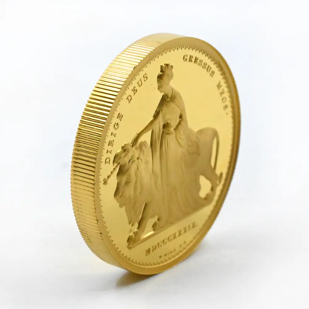 モダンコイン14:6396 オルダニー島 2025 チャールズ3世 ウナ&ライオン ウルトラハイレリーフ 500ポンド5オンスプルーフ金貨 発行即日鑑定品 NGC PF70UC 箱付き