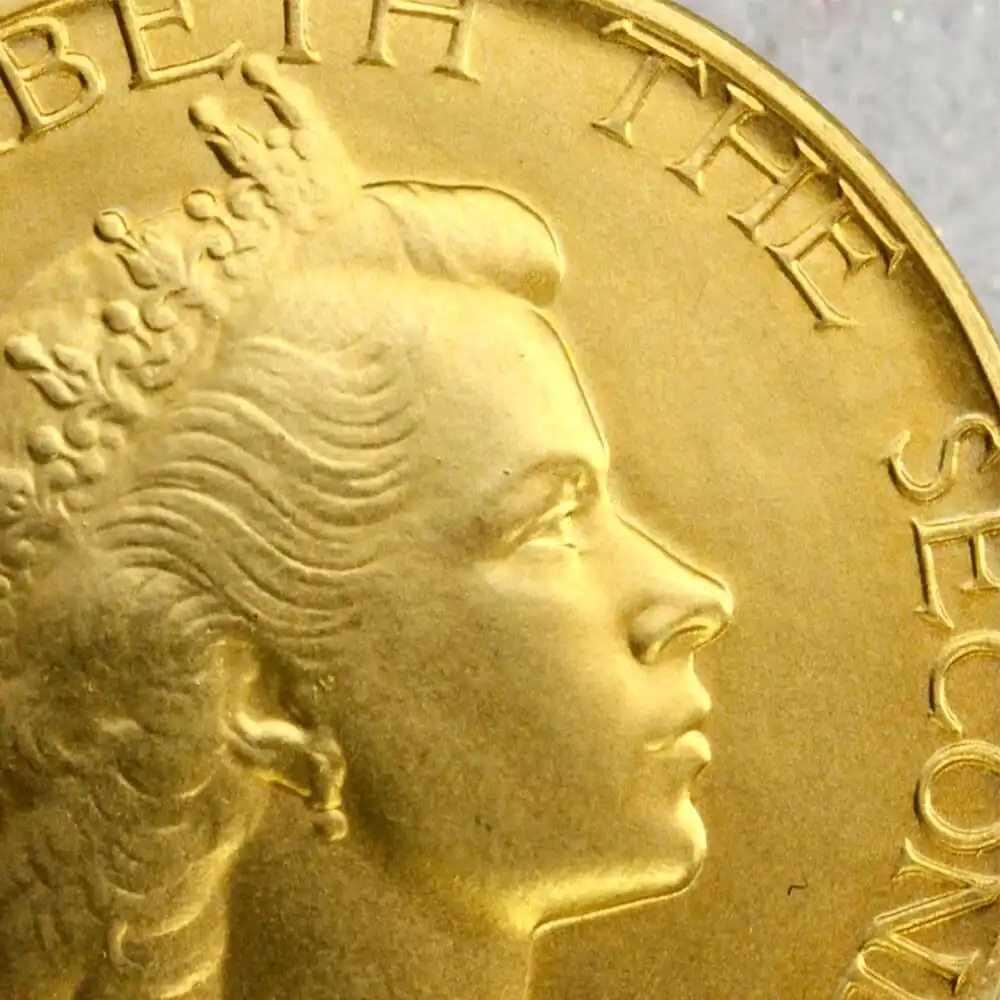 メダル9：1358 1953 エリザベス2世 戴冠記念メダル 金銀銅3枚セット