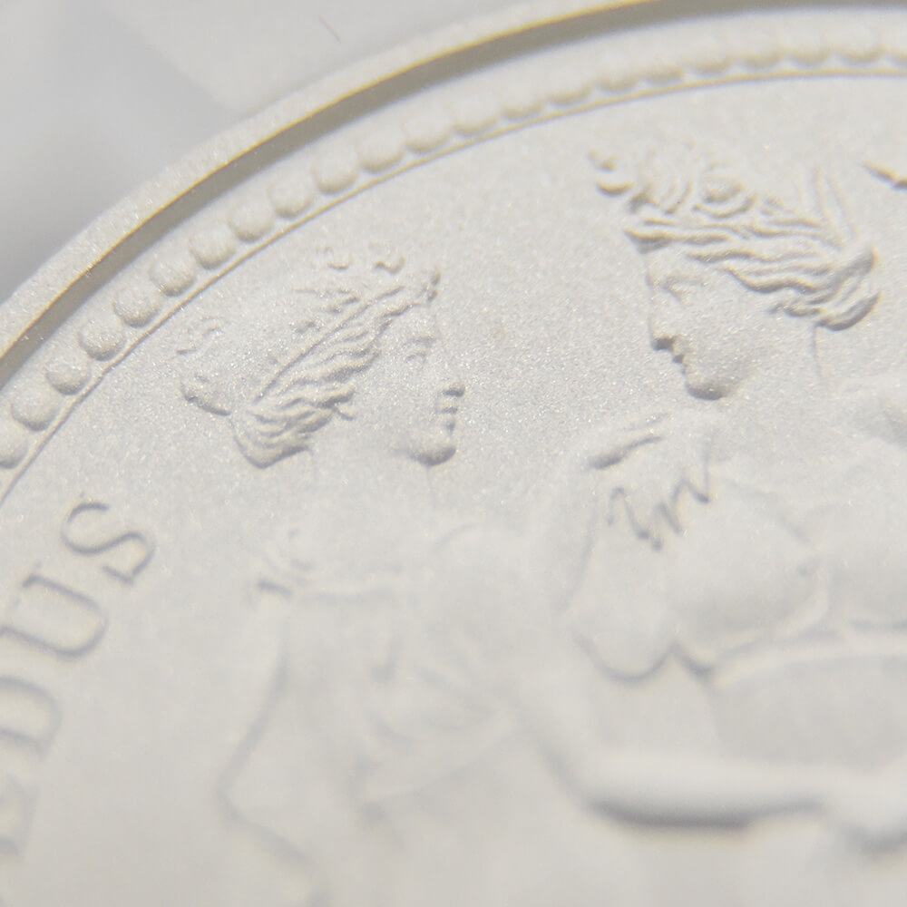 モダンコイン9：6472 オルダニー島 2020 エリザベス2世 スリーグレーセス 5ポンド2オンス銀貨 マットプルーフ仕上げ ファーストストライク PCGS PR70 箱付き