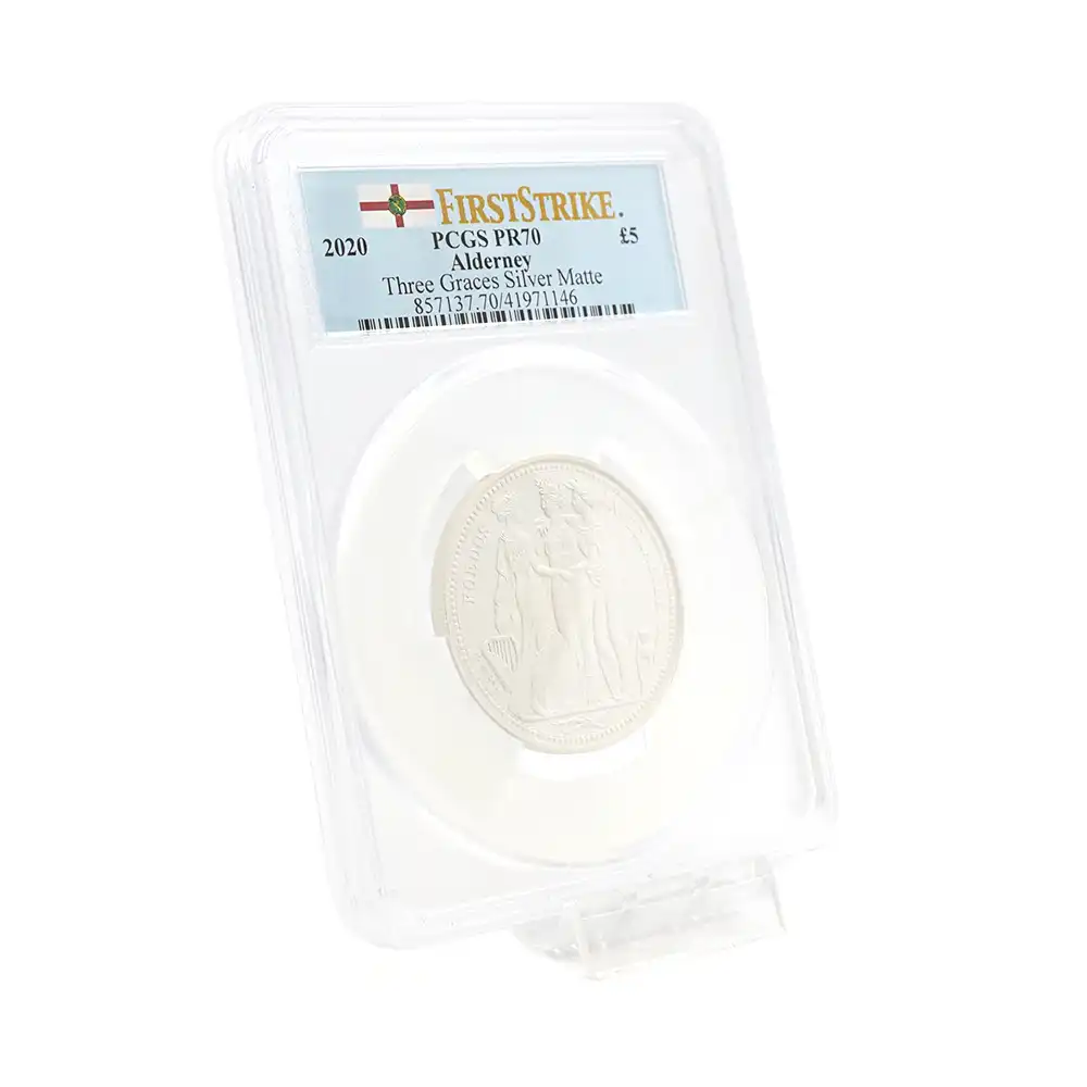 モダンコイン6：6472 オルダニー島 2020 エリザベス2世 スリーグレーセス 5ポンド2オンス銀貨 マットプルーフ仕上げ ファーストストライク PCGS PR70 箱付き