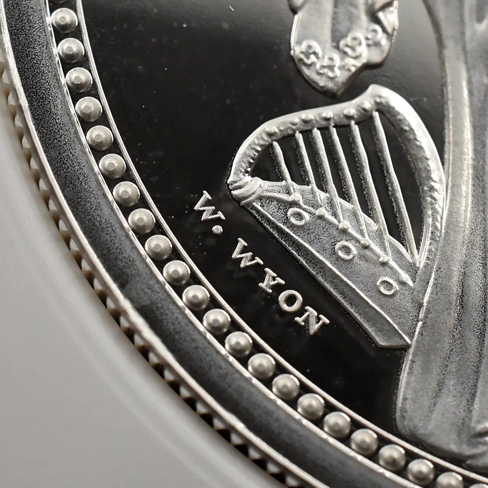 モダンコイン11:6487 2020 エリザベス2世 スリーグレーセス 5ポンド 2オンス銀貨 発行即日鑑定品 NGC PF69UC 箱付き