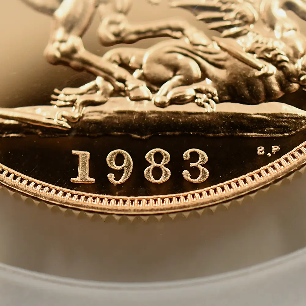 モダンコイン12:6545 1983 エリザベス2世 ヤングエリザベス 聖ジョージ竜退治 2ポンド・1・1/2ソブリン金貨 PCGS PR69-70DC S-SB1 箱付き