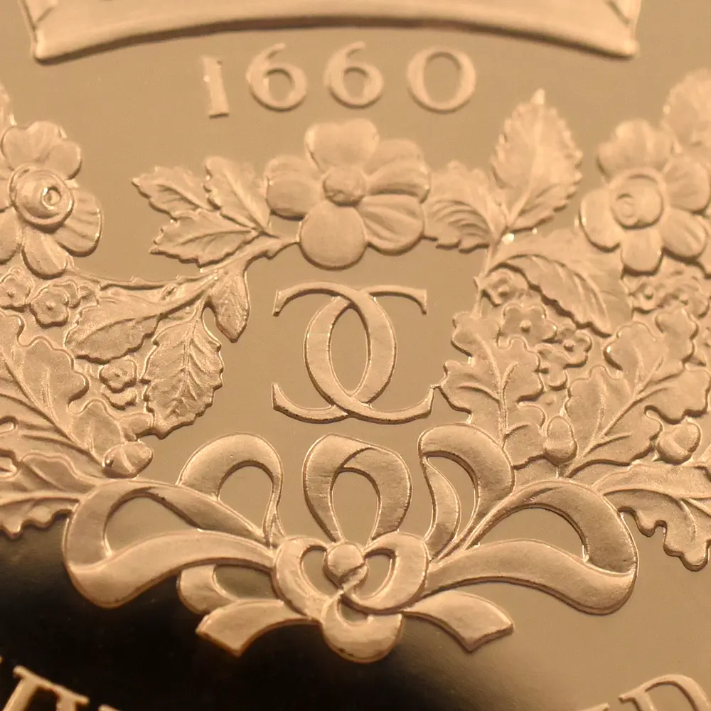 モダンコイン8:6539 2010 エリザベス2世 王政復古350周年記念 5ポンド金貨 NGC PF70UC