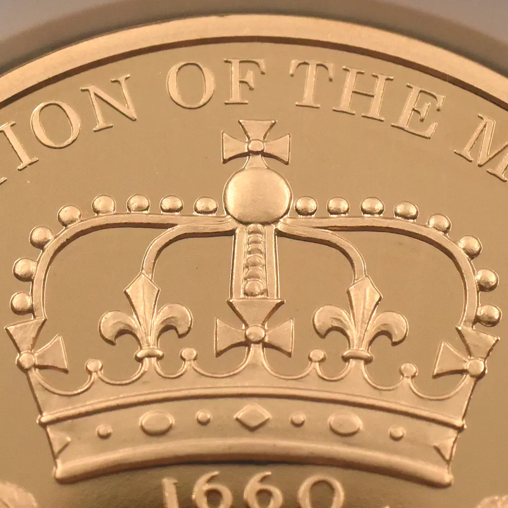 モダンコイン7:6539 2010 エリザベス2世 王政復古350周年記念 5ポンド金貨 NGC PF70UC