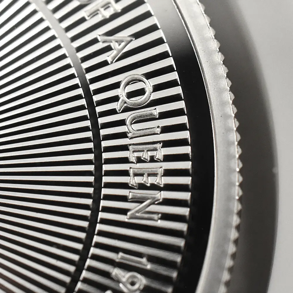 モダンコイン12：6473 2026 チャールズ3世 エリザベス2世のコイン肖像シリーズ 第一弾 ヤングヤングエリザベス 5ポンド銀貨 発行即日鑑定品 NGC PF70UC 箱付き