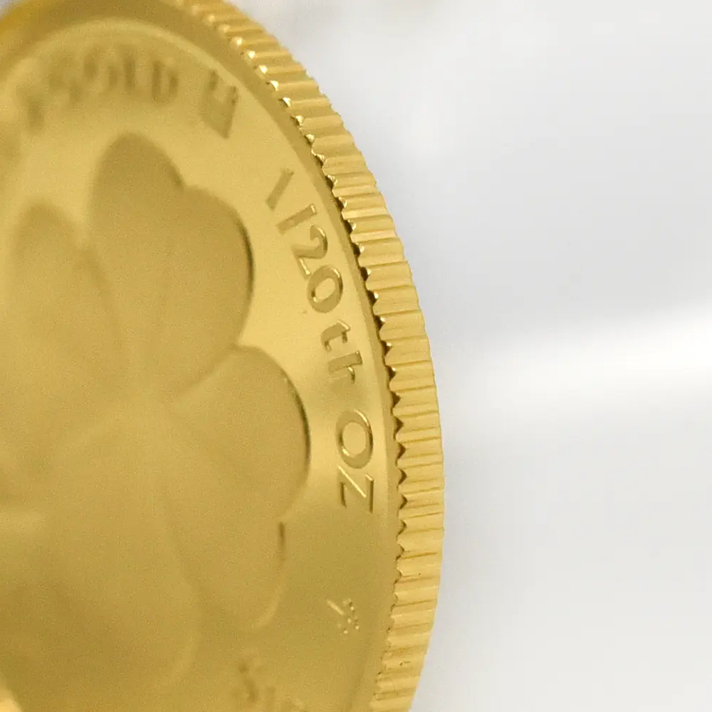 モダンコイン10：6517 クック諸島 2025 チャールズ3世 四葉のクロバー 10ドル 1/20オンスプルーフ金貨 未鑑定 箱付き