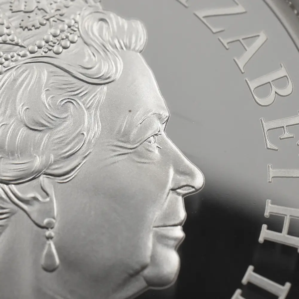 モダンコイン11：6554 2020 エリザベス2世 スリーグレーセス 5ポンド2オンス銀貨 ファーストリリース NGC PF70UC 箱付き