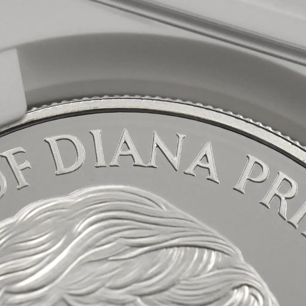 モダンコイン8：6568 1999 エリザベス2世 ダイアナ妃追悼記念 5ポンド銀貨 NGC PF69UC