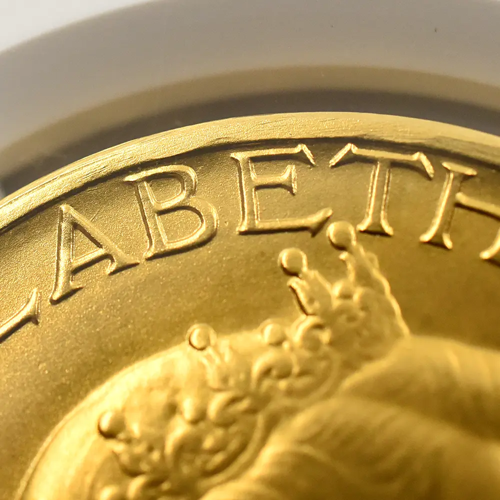 メダル7：6589 1953 エリザベス2世 戴冠記念 金メダル NGC MS64 BHM-4451【No.10】