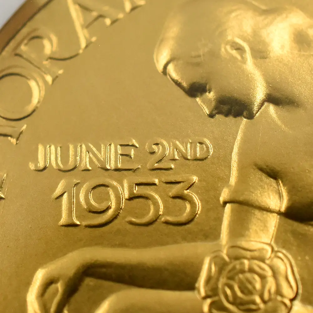 メダル10：6589 1953 エリザベス2世 戴冠記念 金メダル NGC MS64 BHM-4451【No.10】