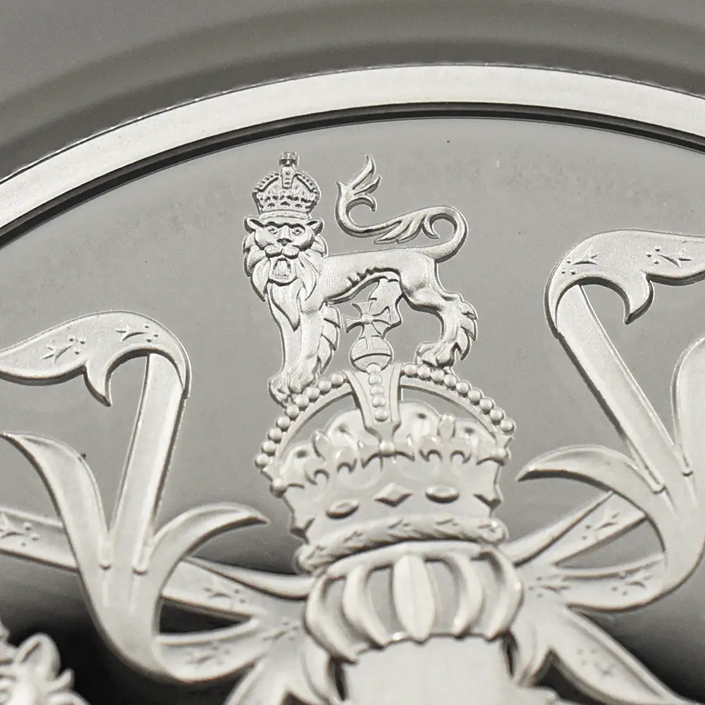 9:6616 2025 チャールズ3世 ロイヤルアームズ 5ポンド銀貨 発行即日鑑定品 NGC PF70UC 箱付き