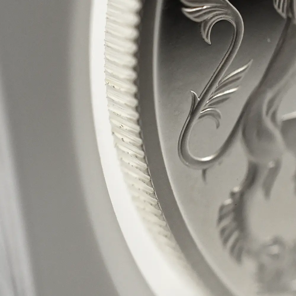 16:6616 2025 チャールズ3世 ロイヤルアームズ 5ポンド銀貨 発行即日鑑定品 NGC PF70UC 箱付き