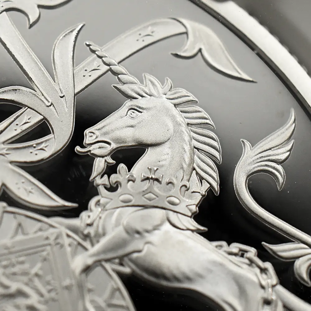 モダンコイン12：6618 2025 チャールズ3世 ロイヤルアームズ 5ポンド銀貨 発行即日鑑定品 NGC PF68UC 箱付き