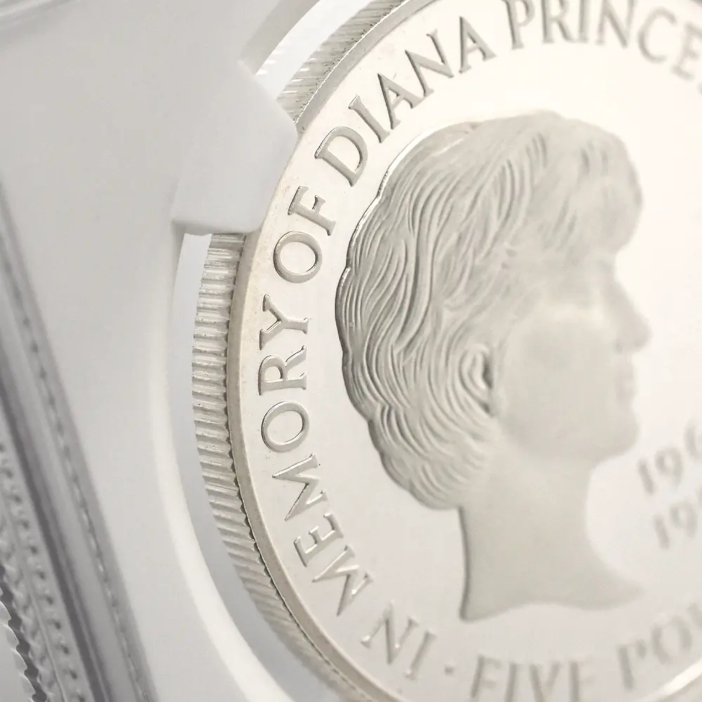 モダンコイン15:6630 1999 エリザベス2世 ダイアナ妃追悼記念 5ポンド銀貨 NGC PF69UC 箱付き(外箱・説明書なし)