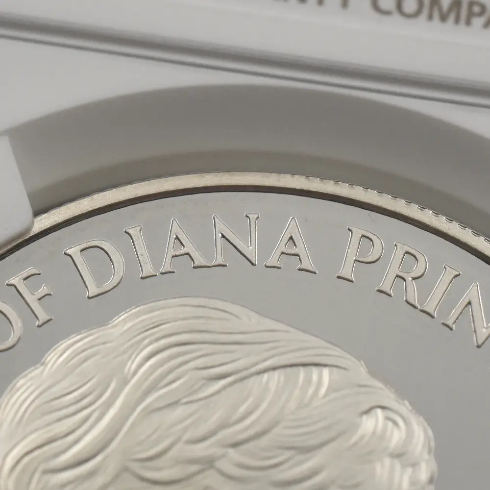 モダンコイン11:6631 1999 エリザベス2世 ダイアナ妃追悼記念 5ポンド銀貨 NGC PF69UC 箱付き(外箱なし)