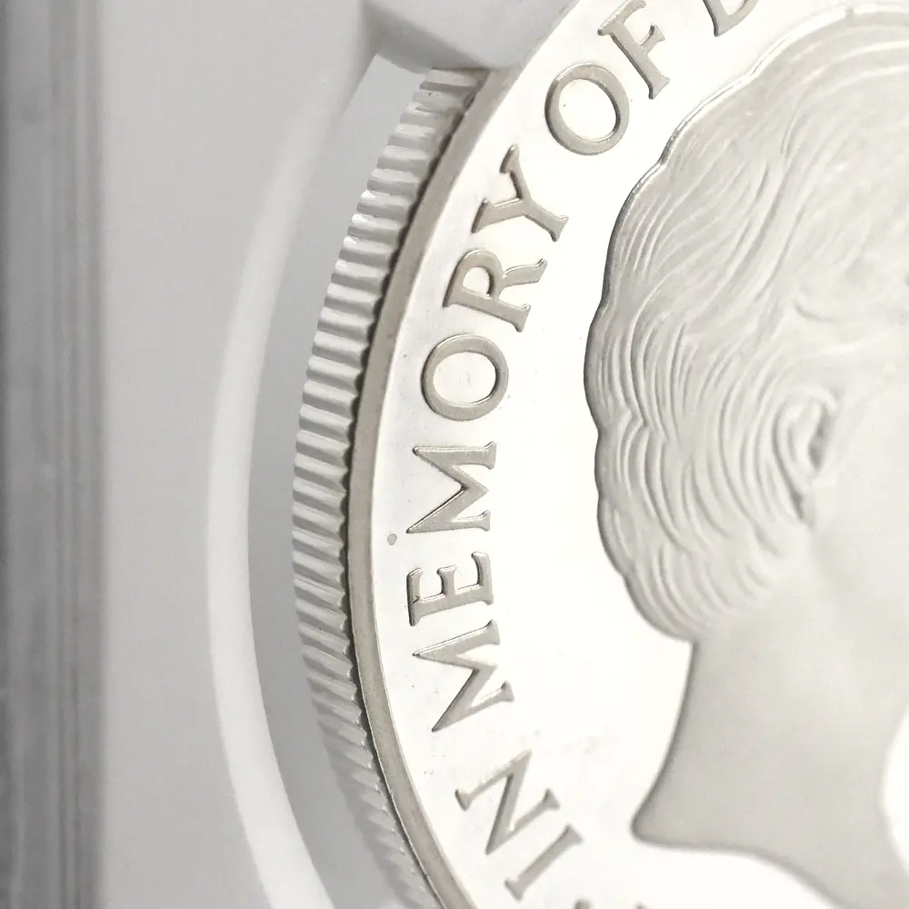 モダンコイン16:6651 1999 エリザベス2世 ダイアナ妃追悼記念 5ポンド銀貨 NGC PF69UC 箱付き