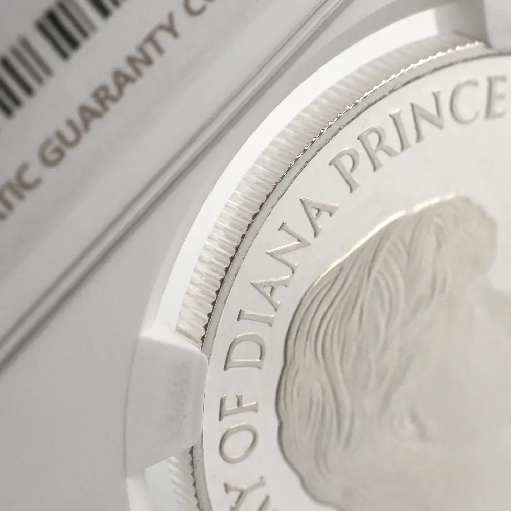 モダンコイン16:6652 1999 エリザベス2世 ダイアナ妃追悼記念 5ポンド銀貨 NGC PF69UC 箱付き