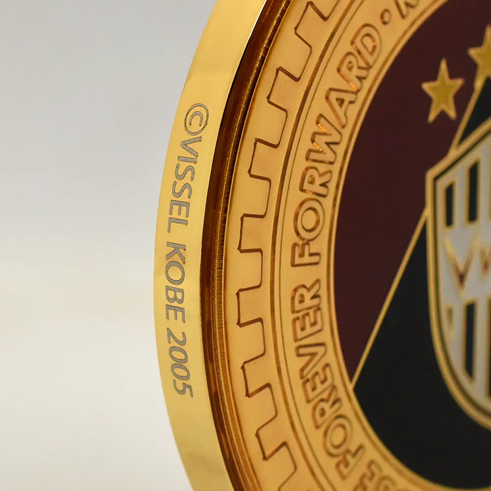 メダル15：6119 2025 ヴィッセル神戸30周年記念 真鍮メダル 金メッキカラー仕上げ 未鑑定