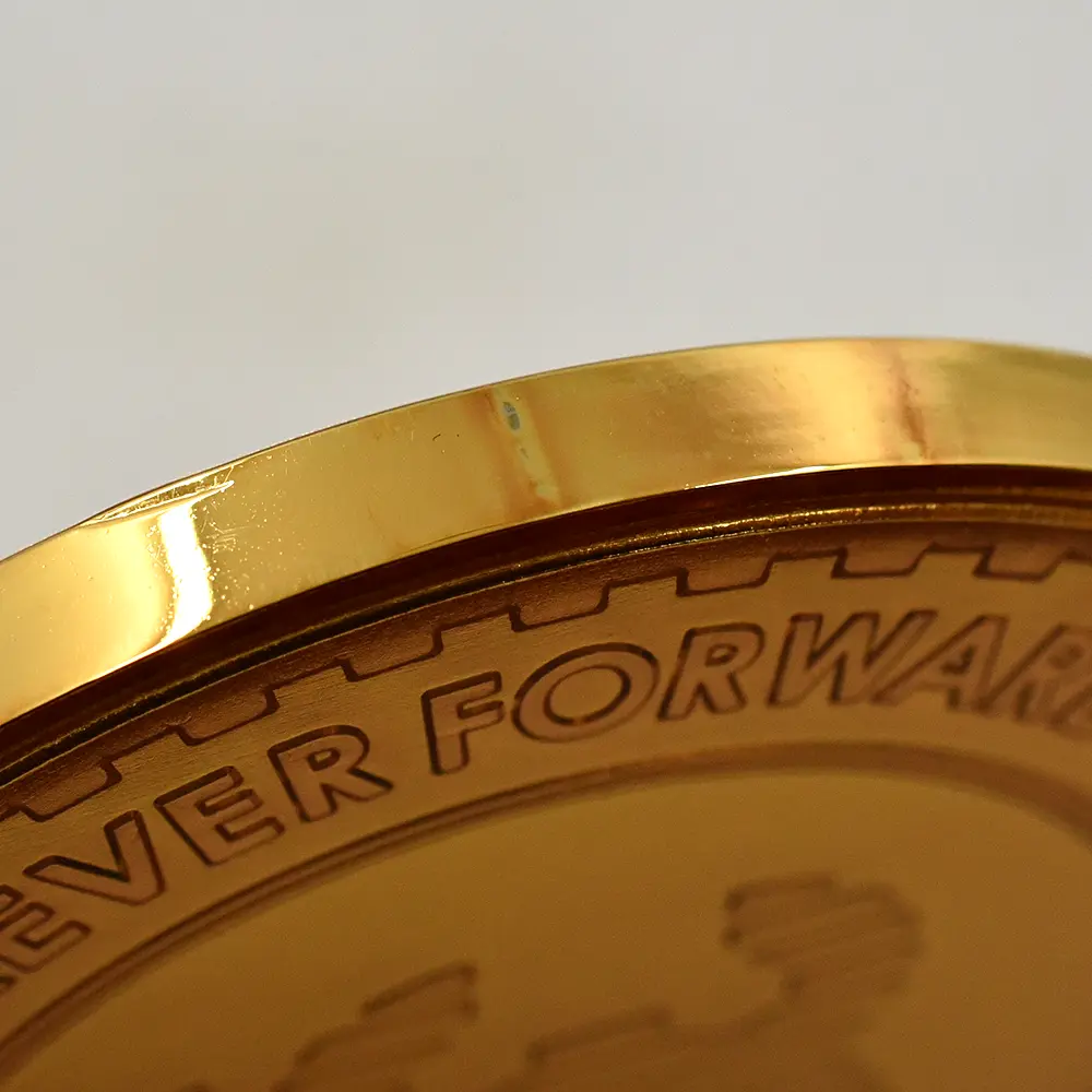 メダル16：6119 2025 ヴィッセル神戸30周年記念 真鍮メダル 金メッキカラー仕上げ 未鑑定