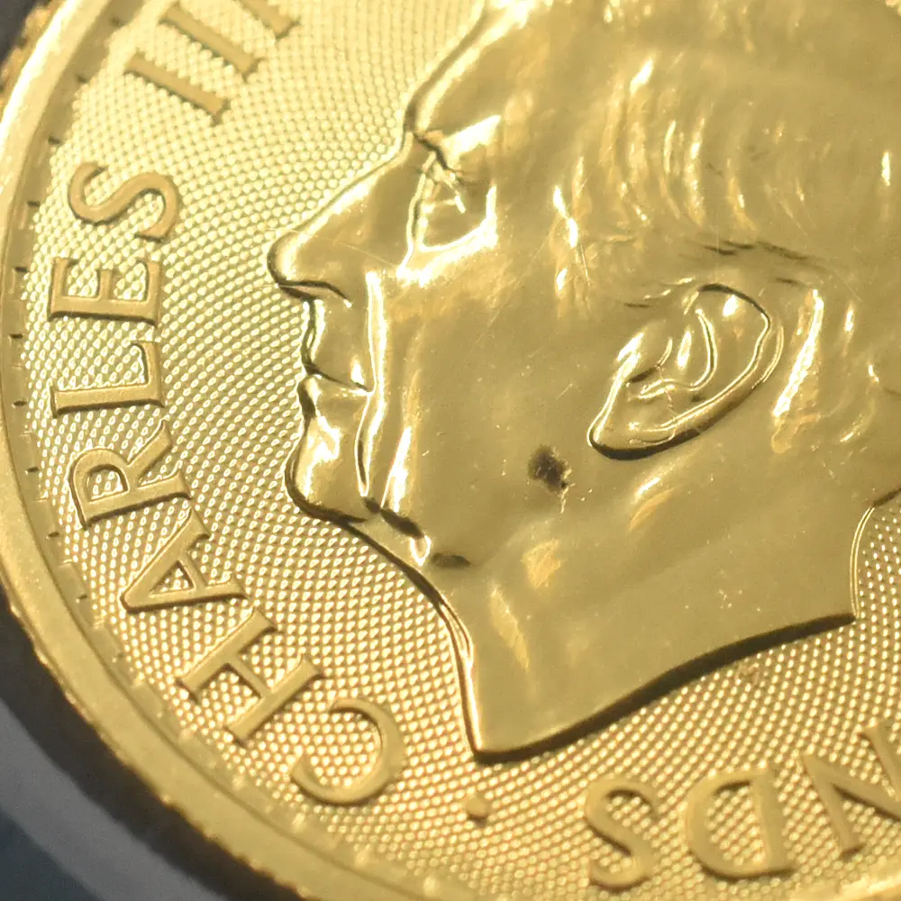 地金型7：6676 【プリントエラー】イギリス 2025 チャールズ3世 ブリタニア 10ポンド 1/10オンス 金貨 【1枚】(ブリスターパック付き)