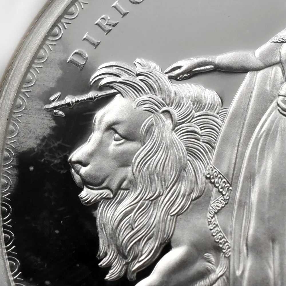 モダンコイン8：6683 セントヘレナ 2021 エリザベス2世 ウナ&ライオン（ワイオン版） 2ポンド2オンス銀貨 発行即日鑑定品 NGC PF70UC