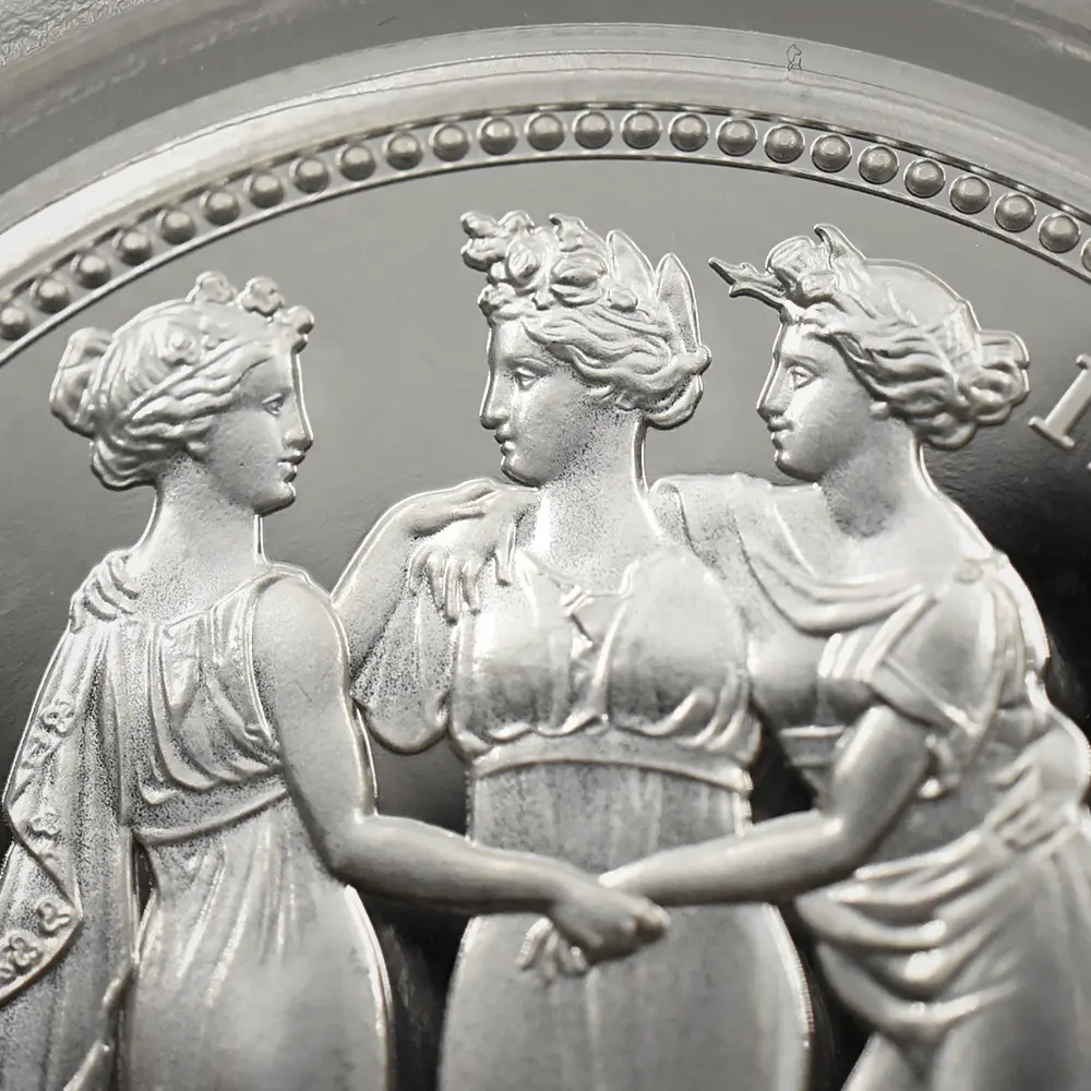 モダンコイン9：6681 イギリス 2020 エリザベス2世 スリーグレーセス 5ポンド2オンス銀貨 PCGS PR70DC 箱付き